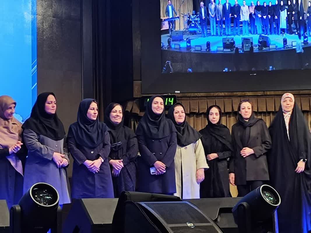 تجلیل از پرستاران نمونه در دانشگاه علوم پزشکی ایران