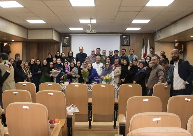 خبر | جشن بازنشستگی کارکنان اداری بیمارستان شهید مطهری تهران